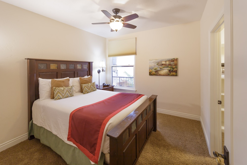Valentina #401 3 Bedroom Condo by RedAwning view 2