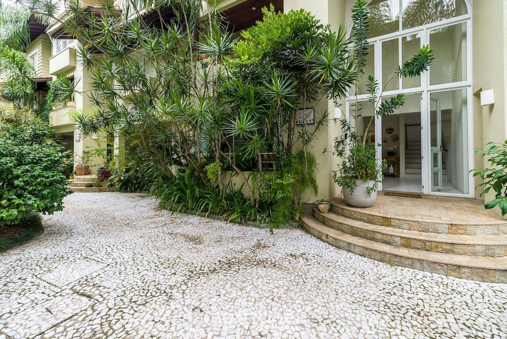 Apartments 450m From Lagoa da Conceicao - CRM