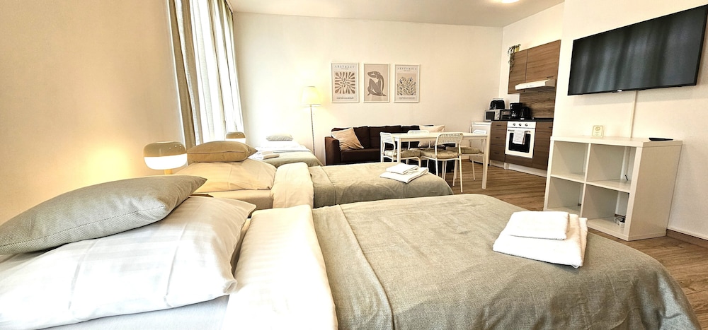 Airport Messe Apartments