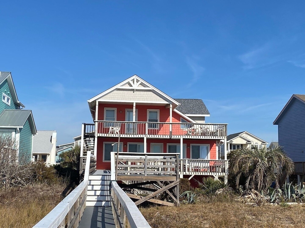 Due South - 5 Br Home