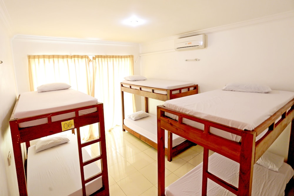 Hang Tep Hostel