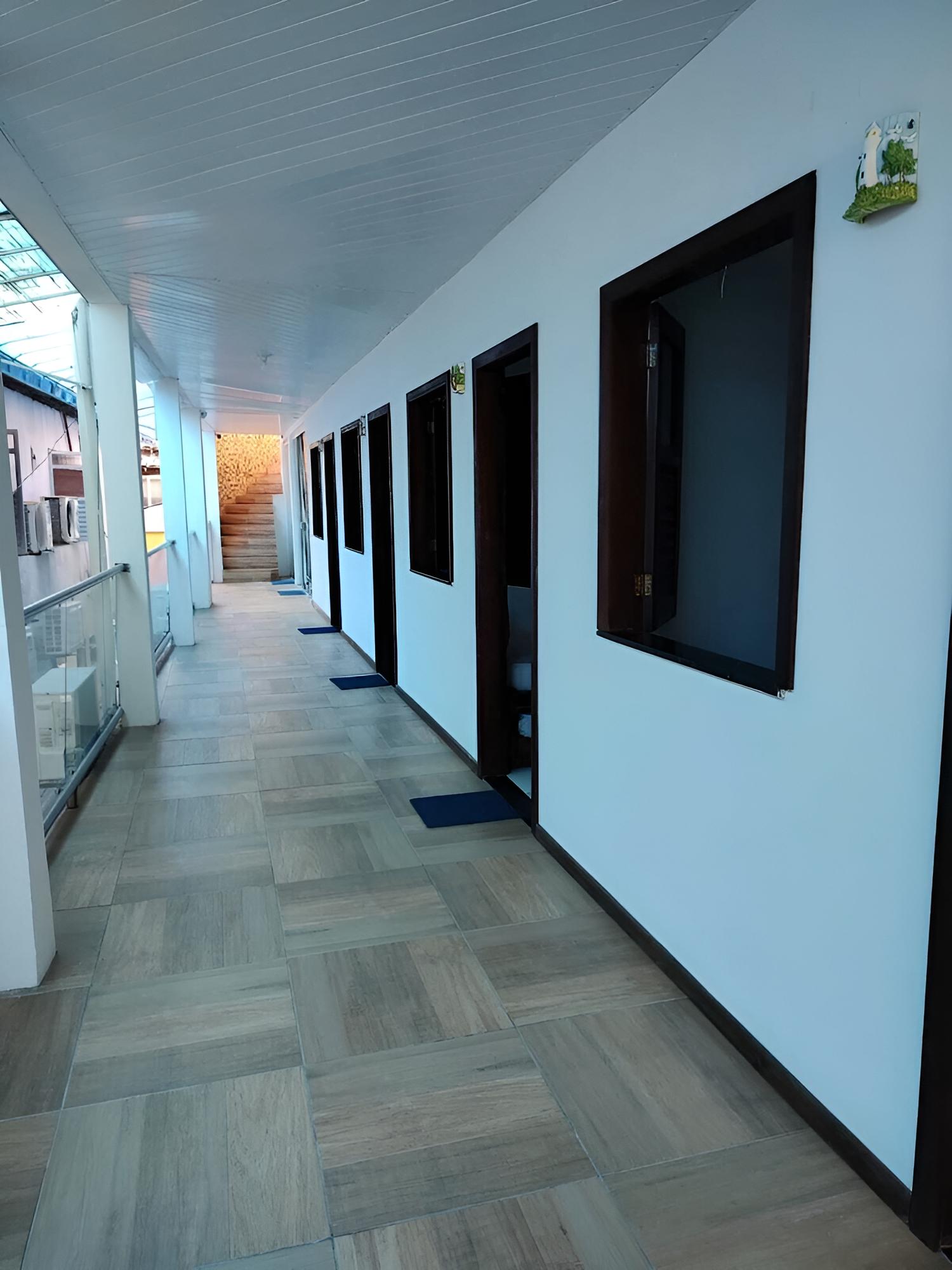 Hotel Pousada Camburi - Image 1