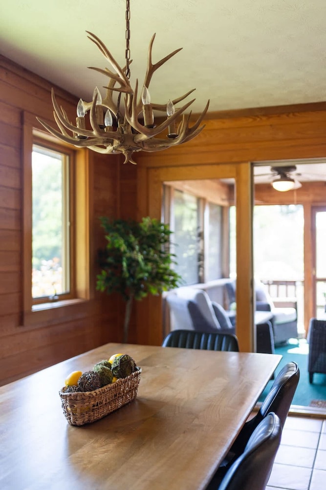 Love Afton Cabin - Family Home