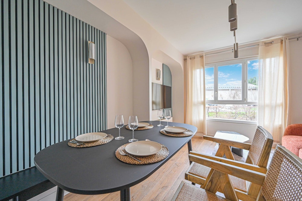 Magnificent Apartment- 2br-4p- Bagnolet