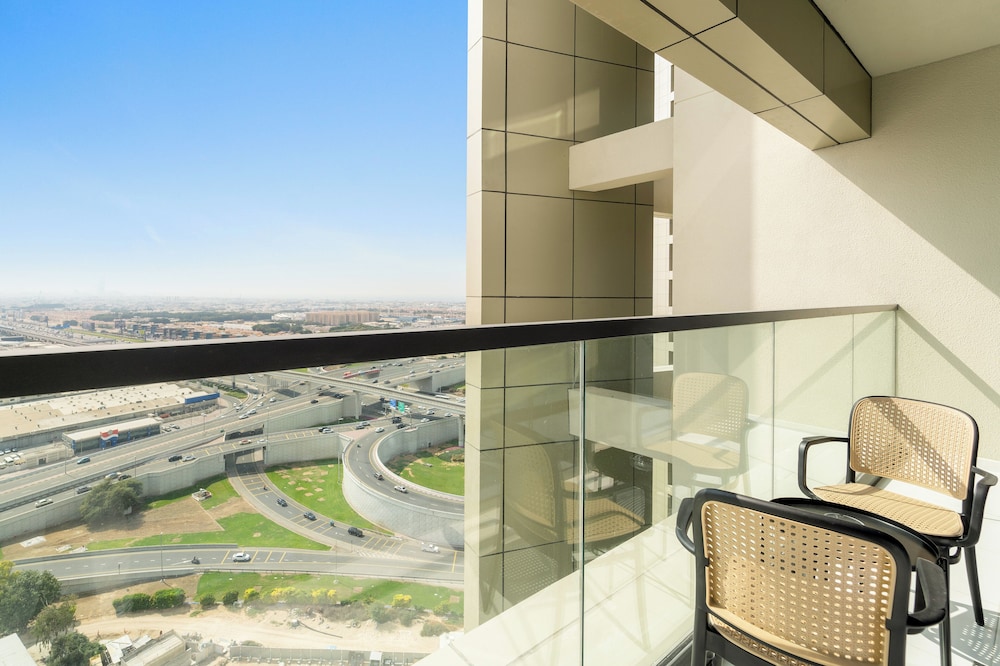 Silkhaus Aykon City Towers