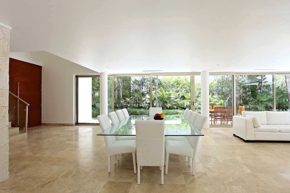 Bahia Principe Vacation Rentals - Three-Bedroom House