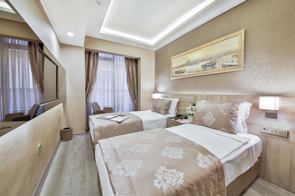 Ayramin Deluxe Hotel - Image 52