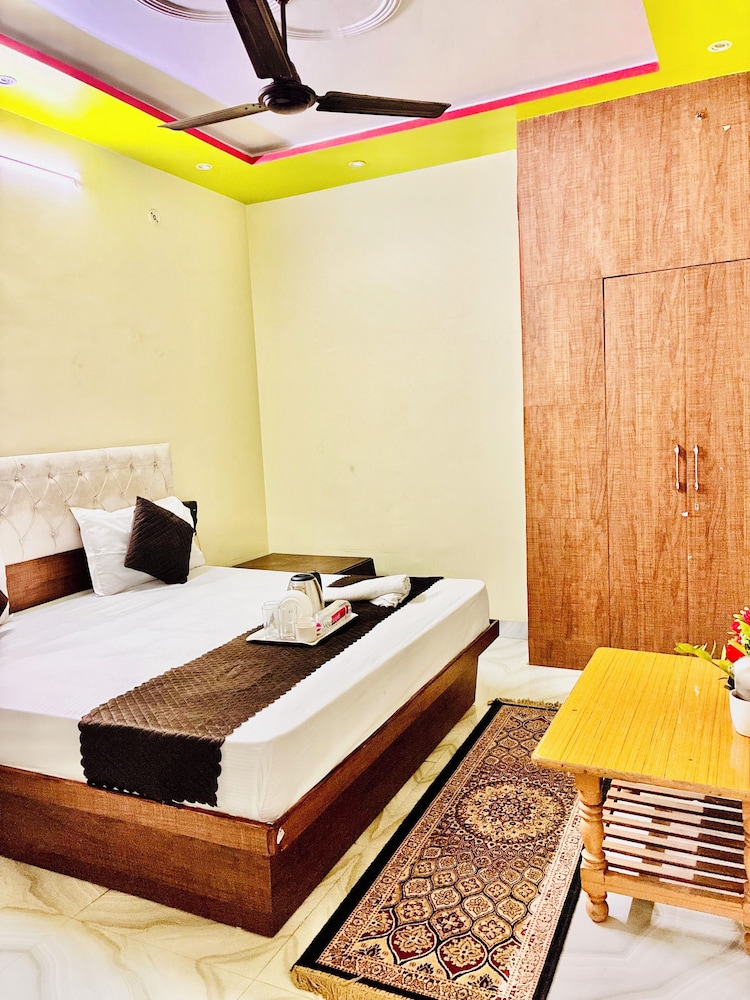 Shivanya guest house