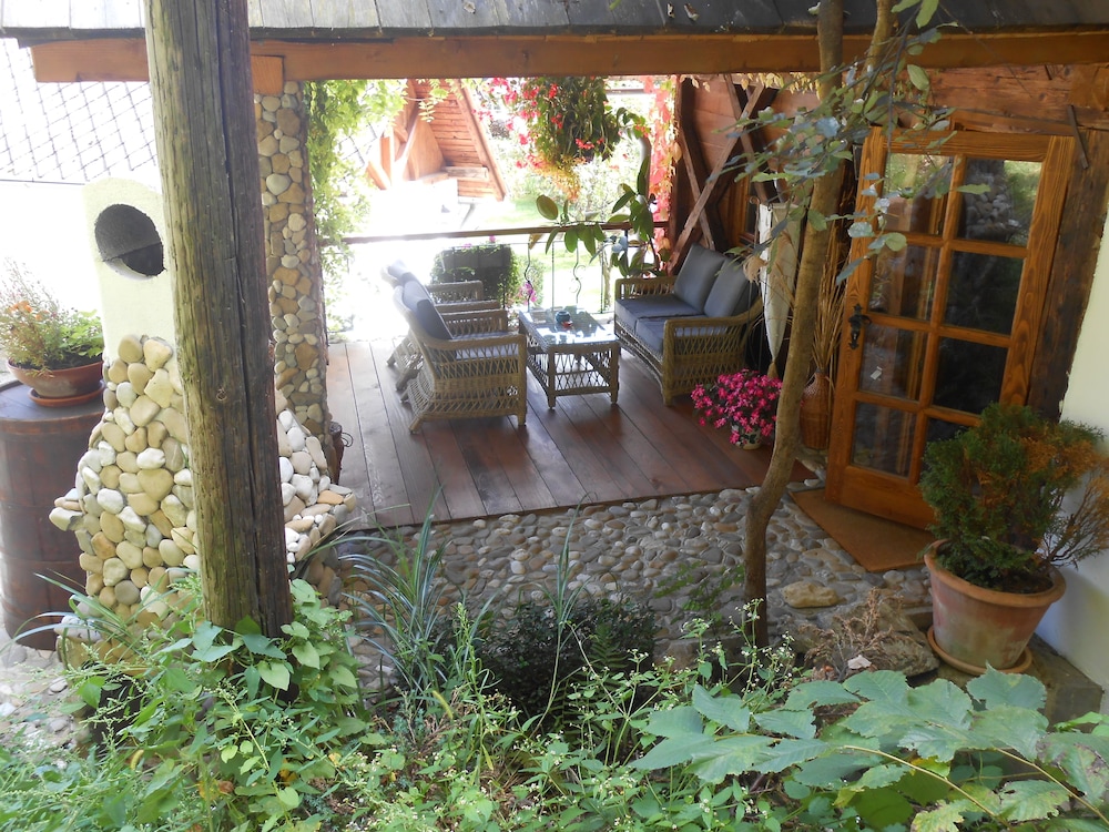 Photo 42