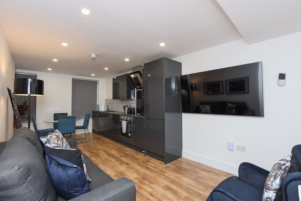 Wood Street Apartments view 3