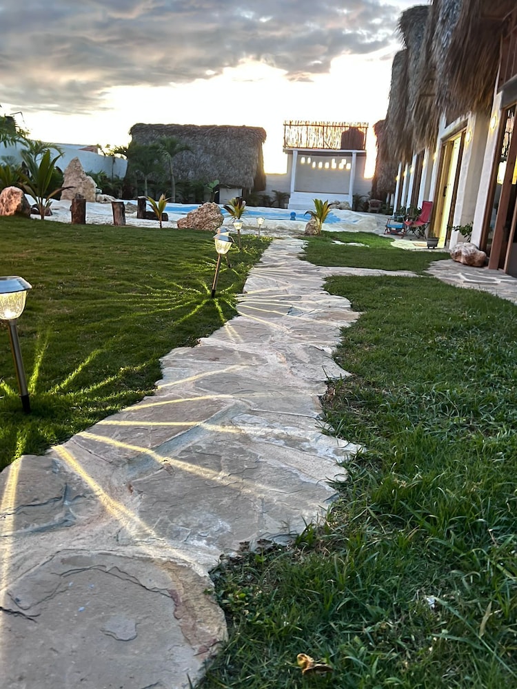 Blue beach Eco-hotel by Sanfabini