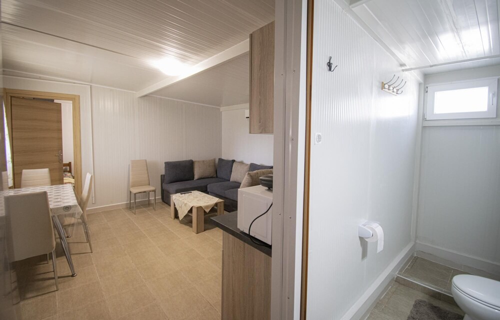 Ridvana House by Travel Pro Services photo 4