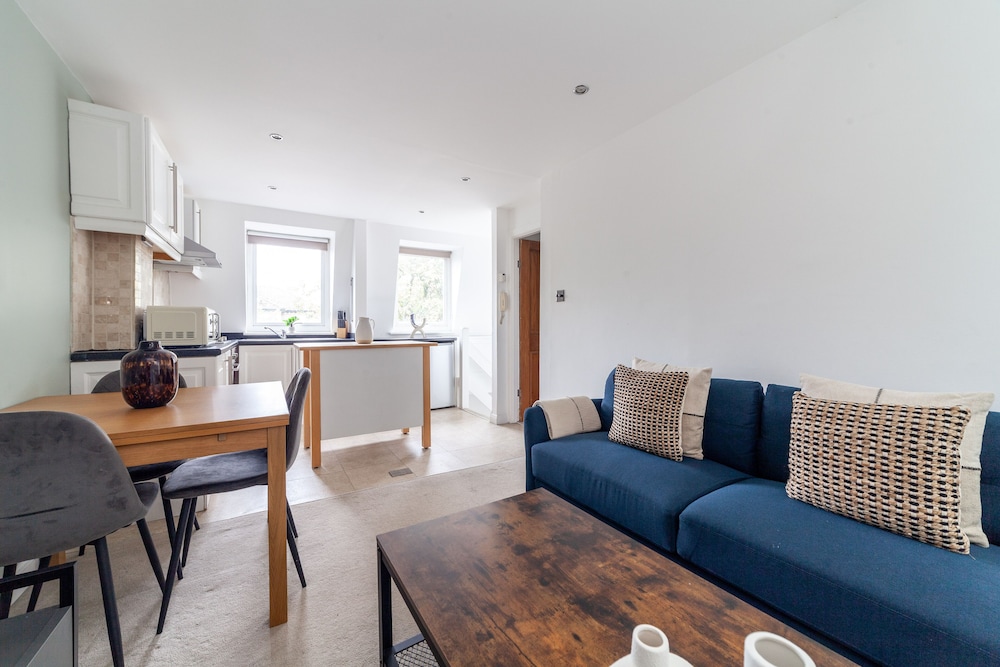 The Wandsworth Flat
