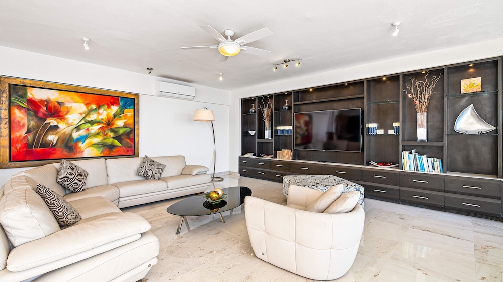HOLT Grand Miramar Residences