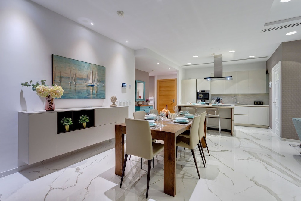 Super Luxury Apartment in Tigne Point, Amazing Ocean Views view 5