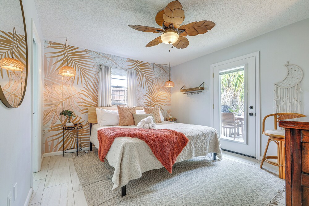 4 Mi to Jensen Beach Park: Family Home w/ Pool!
