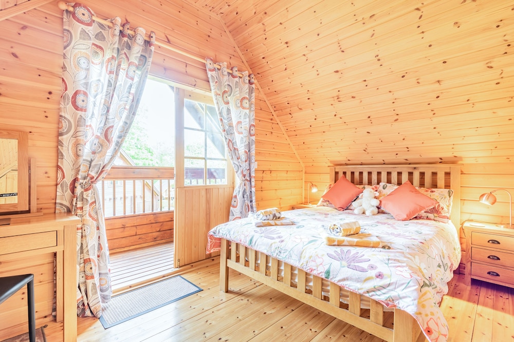Robin Lodge