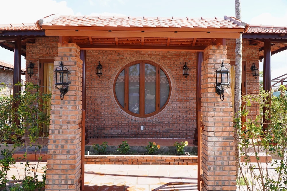 La Vela Legacy Resort