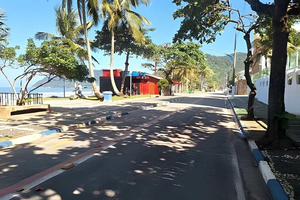 CONDOMINIO PRAIAS DO GUARUJÁ