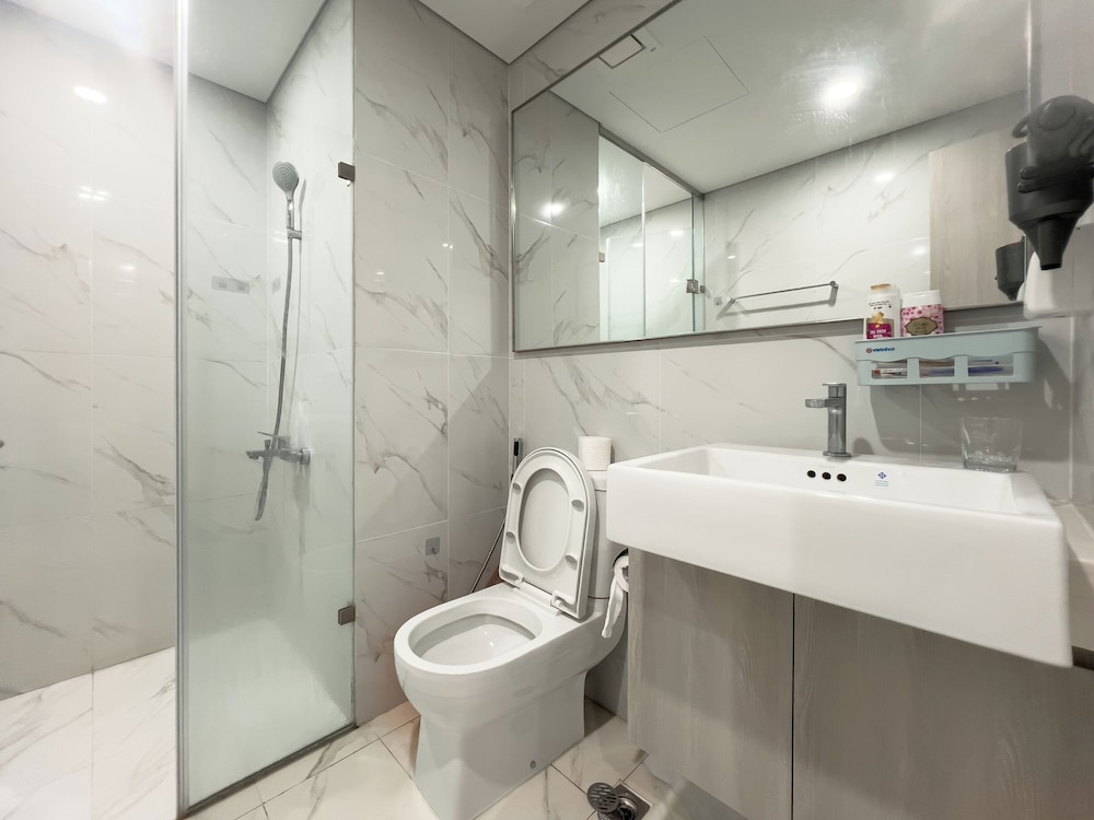 Luxhousing Masteri West Heights