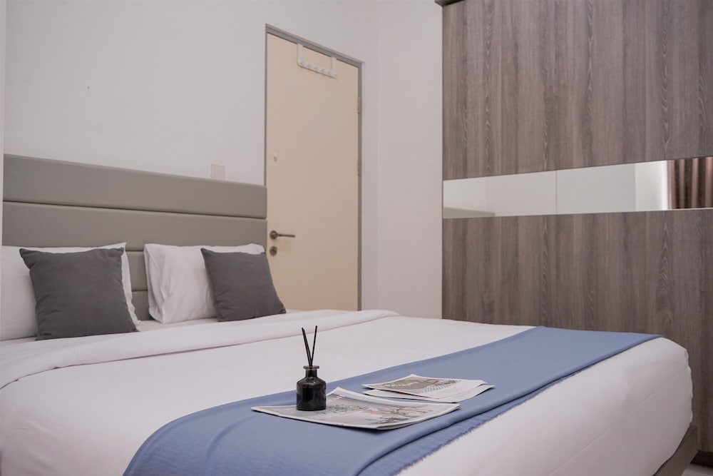Well Designed and Comfy 2BR Apartment at M-Town Residence