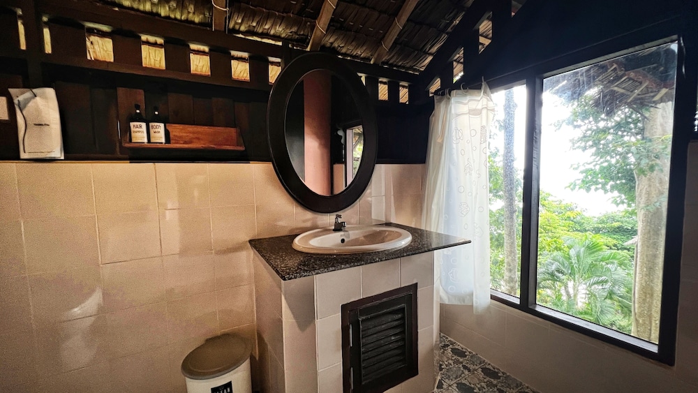 Phi Phi Relax Beach Resort