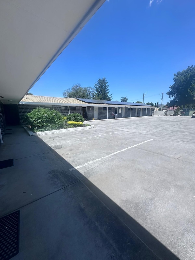 Albury Garden Court Motel