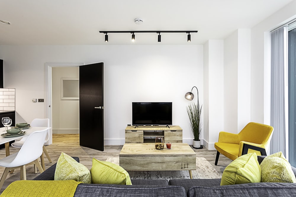 Icon Tower Flat IV