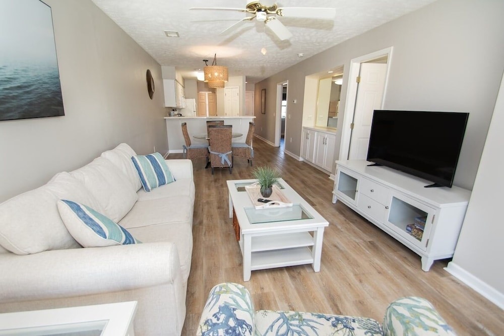 Waterway Village 17b 2 Bedroom Condo