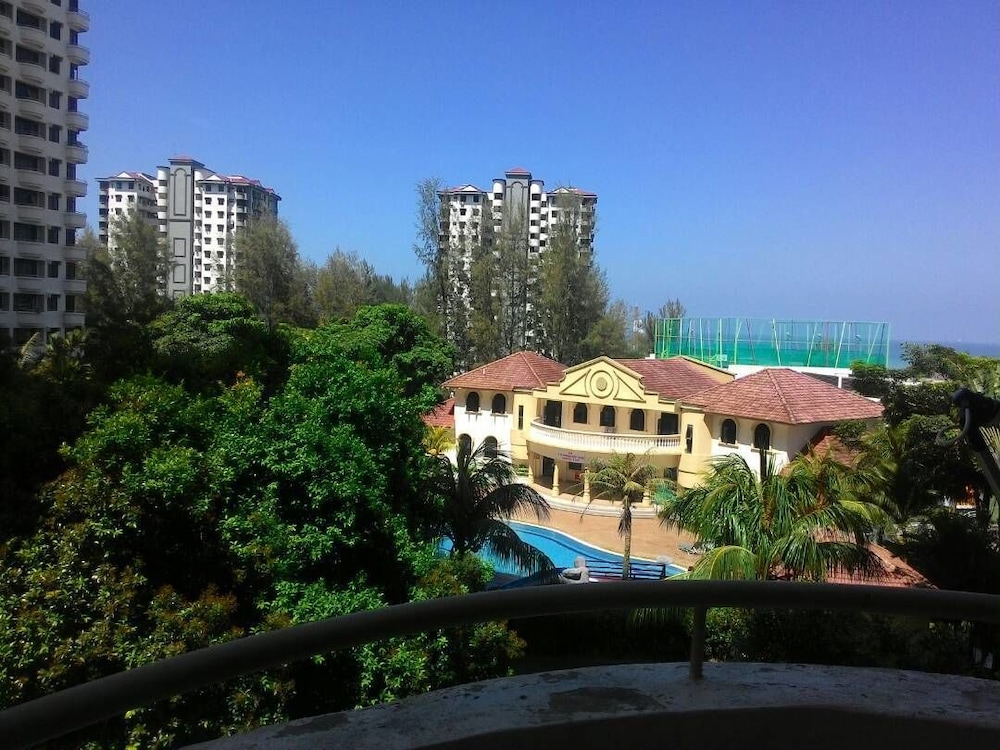 Eden Seaview Condominium II