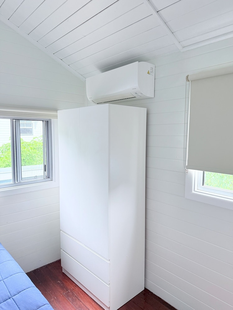 Beach accommodation shared facility