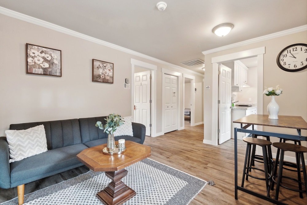 Judkins Guesthouse - Close to Downtown