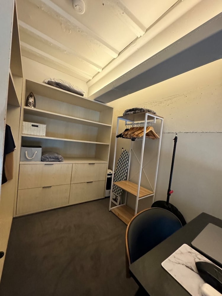Industrial-chic 1BD Loft by the River Fulham!