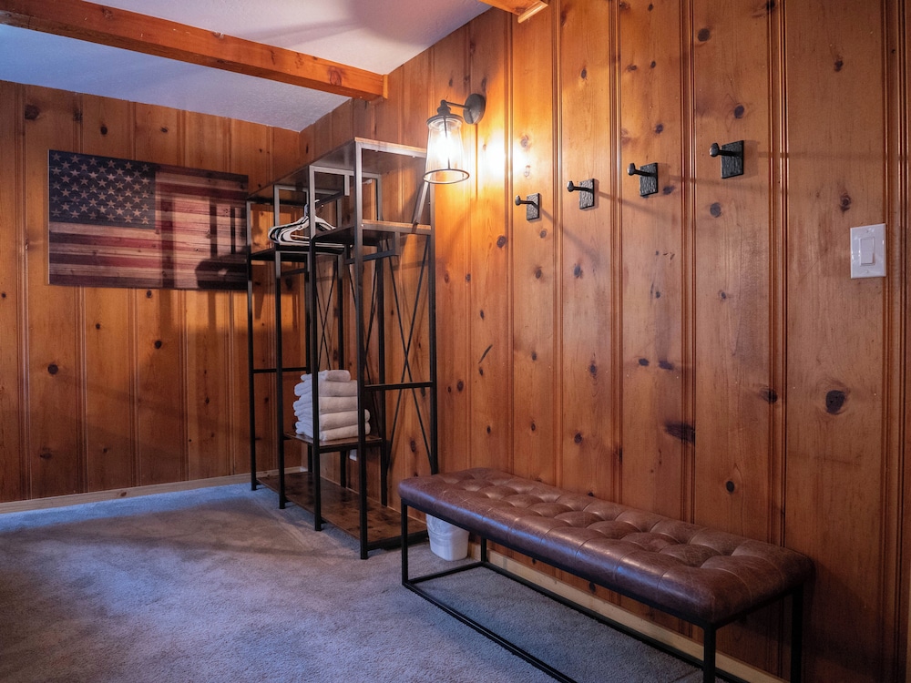 Bear Lodge