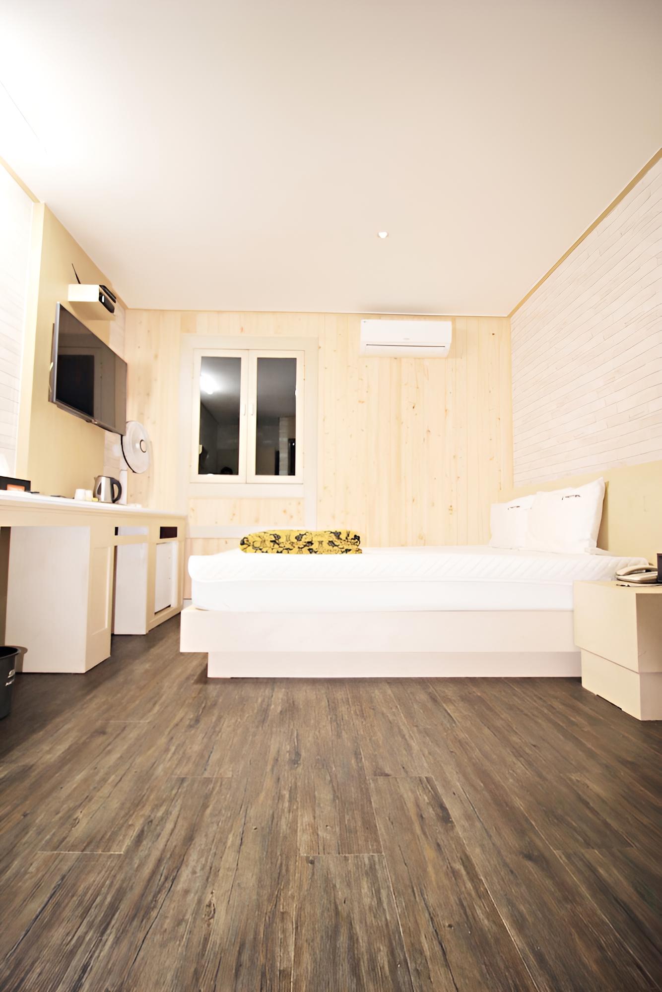 9st Traveltel