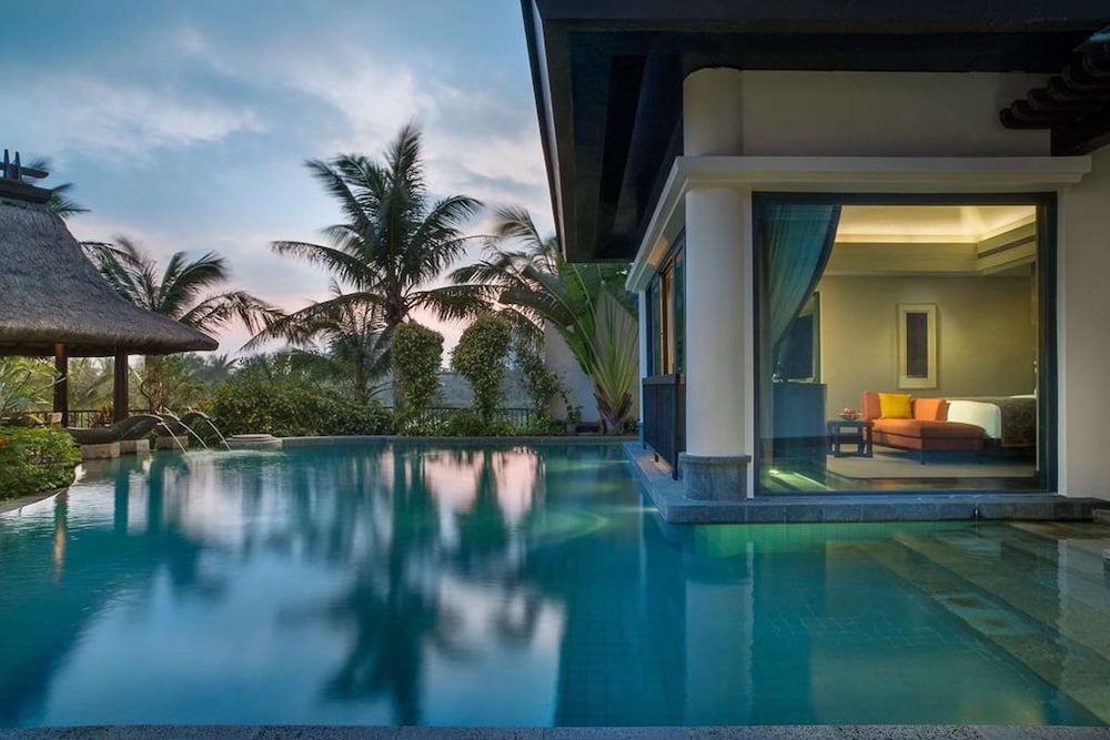 Raffles Hainan