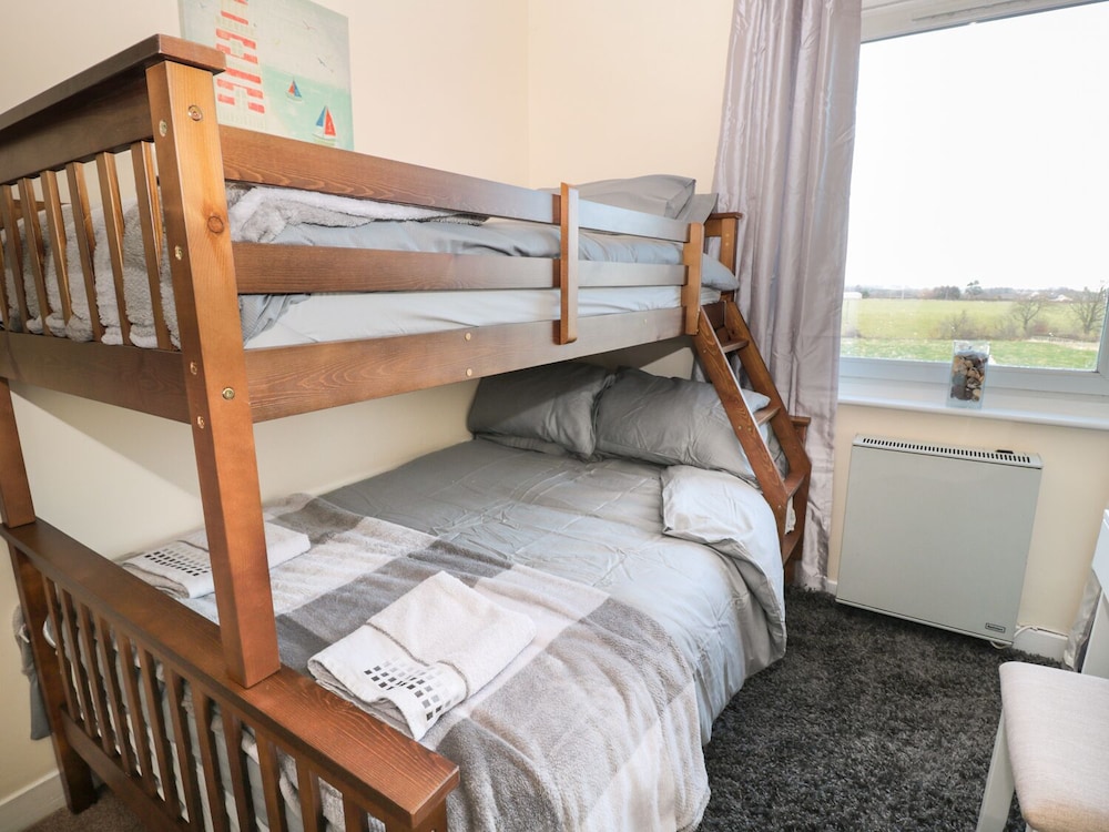 Berwick-upon-Tweed Vacations - Corbett Cottage - Property Image 2