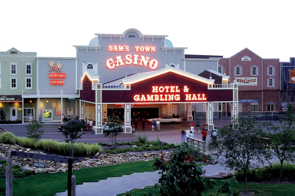 Memphis Area Vacations - Sam's Town Tunica - Property Image 1