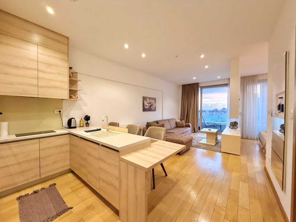 Aurelio Central Residences