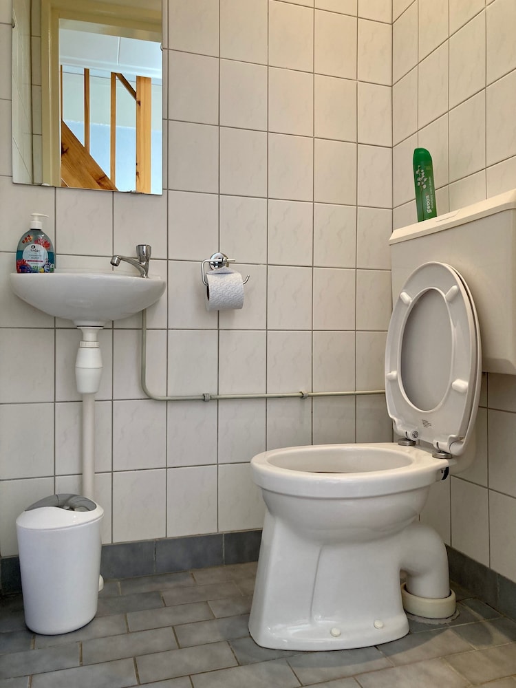 New cozy 1BR in Business Bay