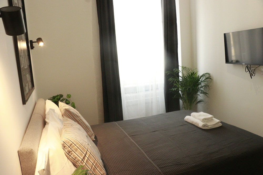GIULIO CESARE COMFORT ROOMS