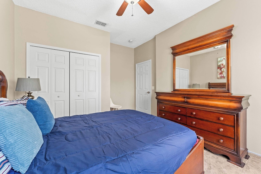 Jasmine Breeze Home for 12