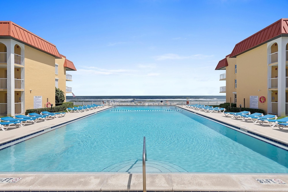 Point East 320