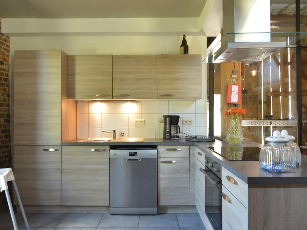 Teuven Farmhouse for 24 Guests view 2