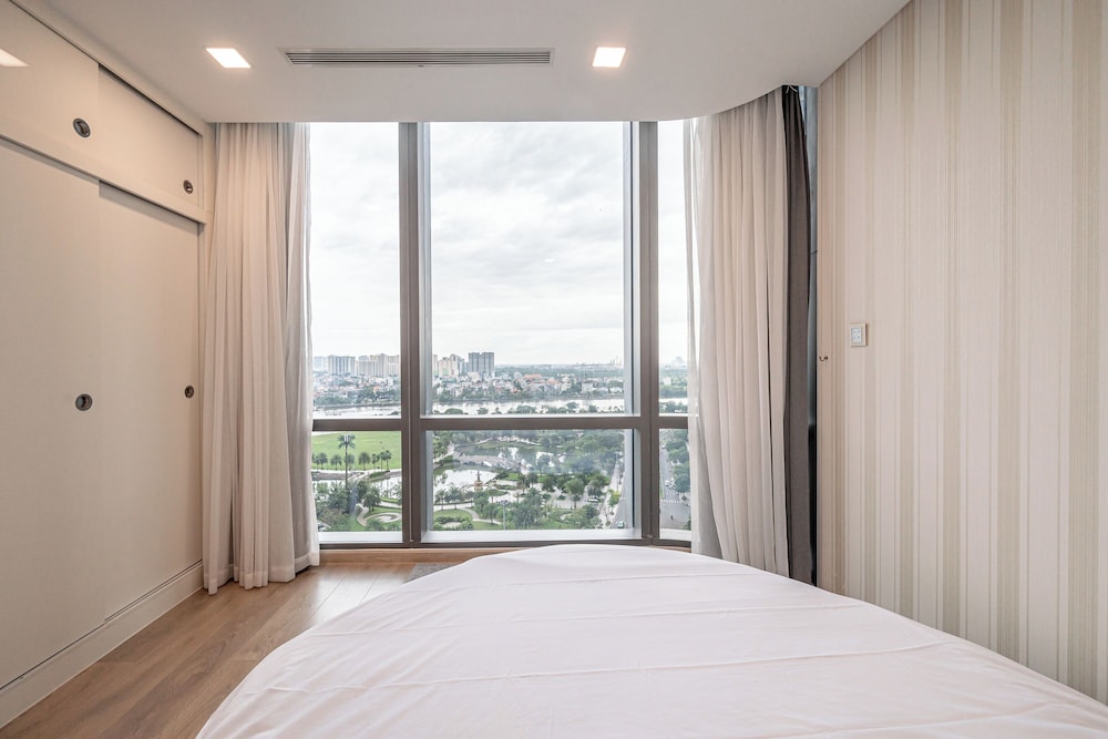 Landmark 81 & Vinhomes - ZEN Saigon Citypoint.