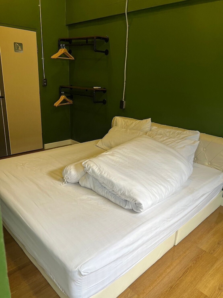 666 Cnx Hostel