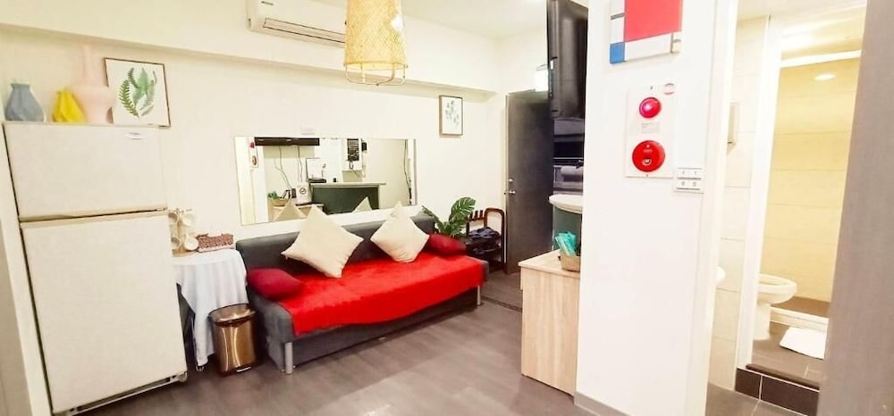 Hula Hotel - Hostel