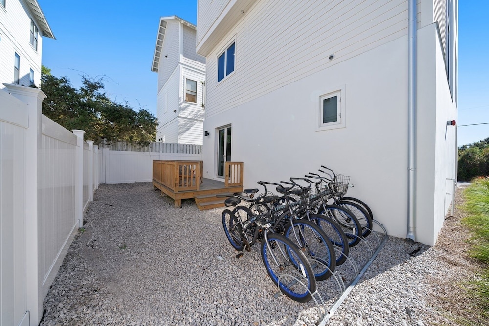 Ocean Breeze 5 Bedroom Home