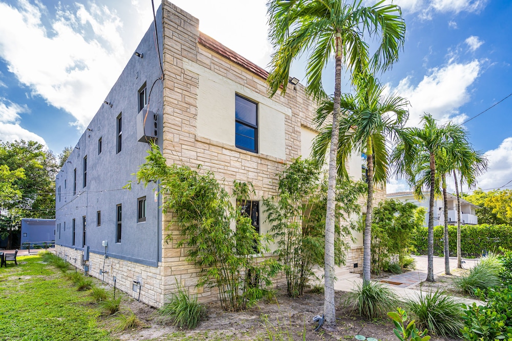 Incredible Apt near downtown Miami