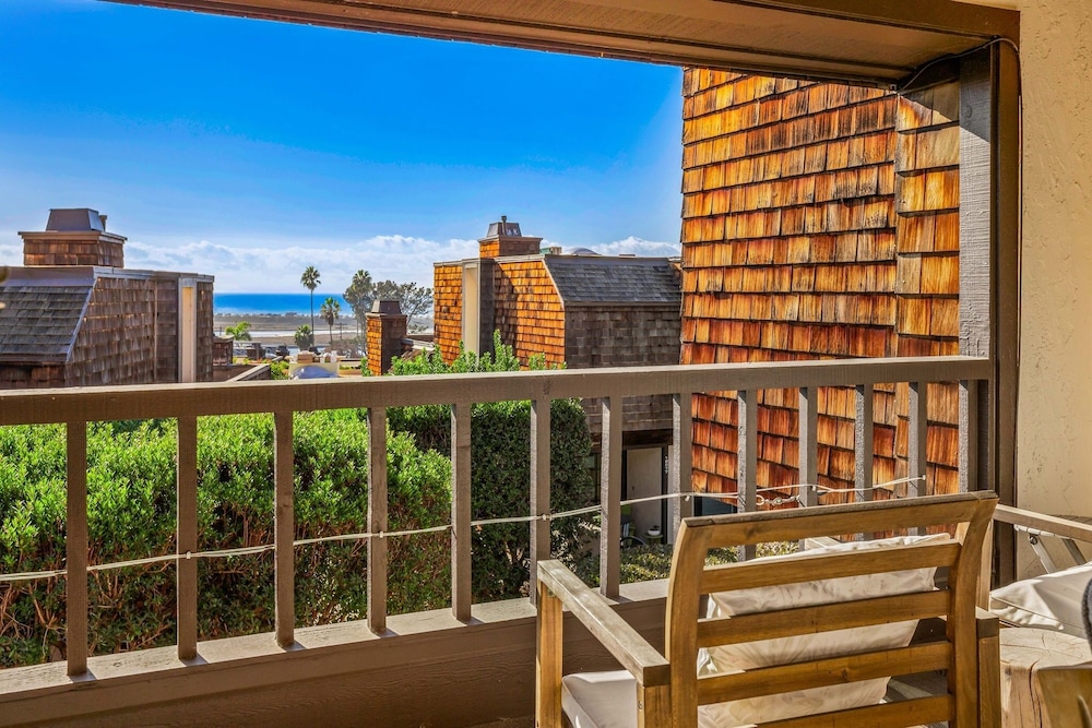 Caminito Del Canto 3 Bedroom Townhouse